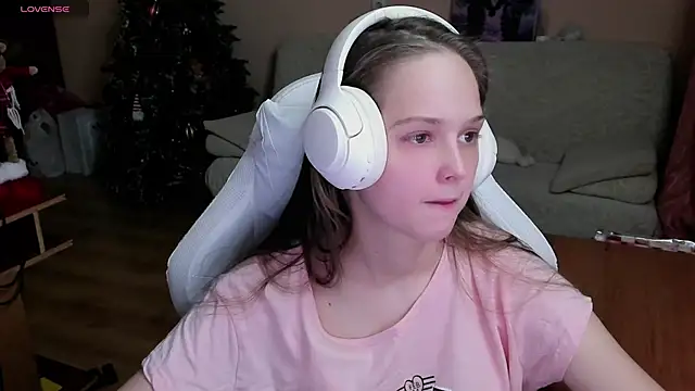 SharybbFace online show from November 2025 03:22:01 PM