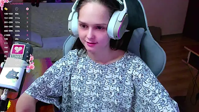 SharybbFace online show from February 2026 03:13:02 PM