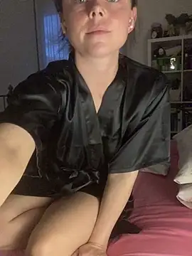 Snapshot of Mia_Winters chatting on October 2025 05:45:02 PM Mia Winters online show from October 2025 05:45:02 PM