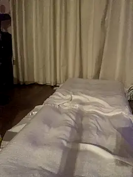 Snapshot of Mia_Winters chatting on November 2025 05:26:01 PM Mia Winters online show from November 2025 05:26:01 PM