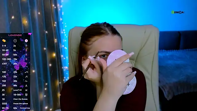 Snapshot of red__dizzy chatting on October 2025 10:10:01 PM red dizzy online show from October 2025 10:10:01 PM