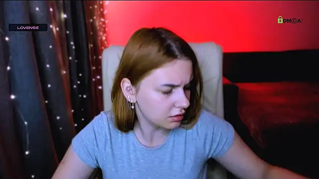 Snapshot of red__dizzy chatting on November 2025 09:04:01 PM red dizzy online show from November 2025 09:04:01 PM