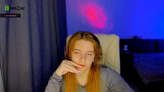 Snapshot of red__dizzy chatting on November 2025 04:15:02 AM red dizzy online show from November 2025 04:15:02 AM