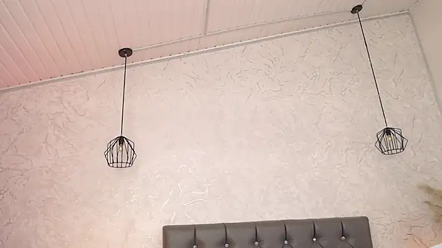 Snapshot of Sabriinaa_Foxx chatting on March 2026 12:01:02 PM Sabriinaa Foxx online show from March 2026 12:01:02 PM