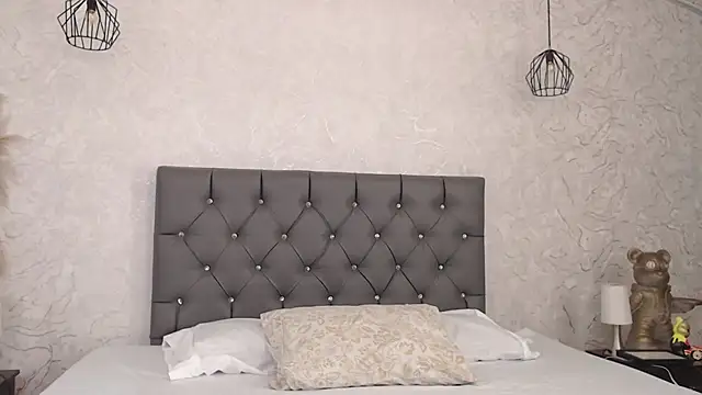 Snapshot of Sabriinaa_Foxx chatting on March 2026 12:09:01 PM Sabriinaa Foxx online show from March 2026 12:09:01 PM