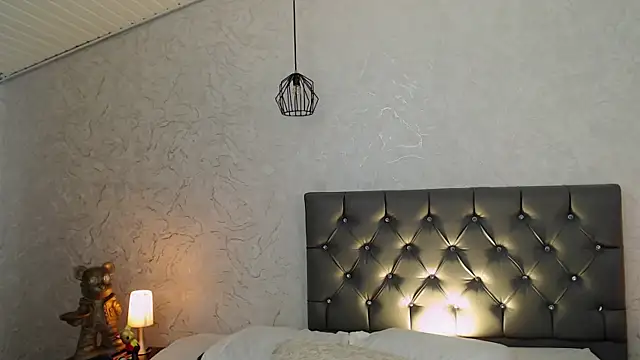 Snapshot of Sabriinaa_Foxx chatting on April 2026 03:31:02 PM Sabriinaa Foxx online show from April 2026 03:31:02 PM