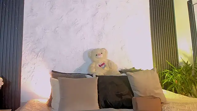 Snapshot of joselin_rouse chatting on October 2025 11:52:02 AM joselin rouse online show from October 2025 11:52:02 AM