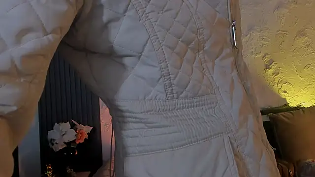 Snapshot of joselin_rouse chatting on October 2025 11:55:01 AM joselin rouse online show from October 2025 11:55:01 AM