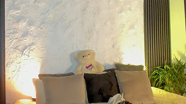 Snapshot of joselin_rouse chatting on November 2025 11:53:02 AM joselin rouse online show from November 2025 11:53:02 AM