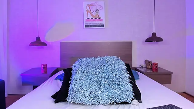 cloehill  online show from October 2025 02:43:02 PM