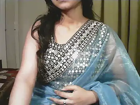 Snapshot of short_girl_ chatting on January 2026 04:42:02 PM short girl online show from January 2026 04:42:02 PM