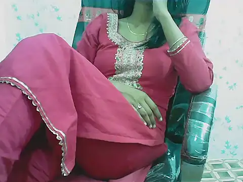 short girl  online show from March 2026 10:38:02 PM