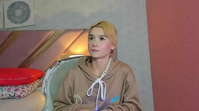 ChloeLaurentt online show from January 2026 01:24:02 PM