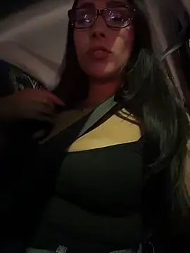 Nicol X online show from December 2025 02:17:02 AM