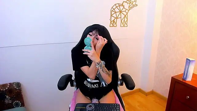 Snapshot of LaylaaDoll chatting on October 2025 01:50:02 PM LaylaaDoll online show from October 2025 01:50:02 PM