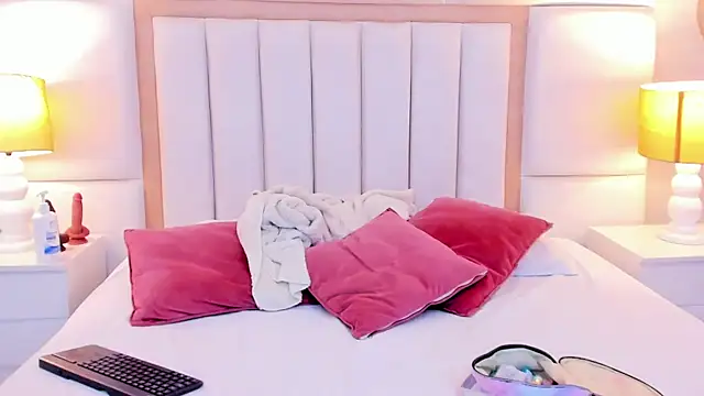 LaylaaDoll online show from March 2026 06:59:02 PM