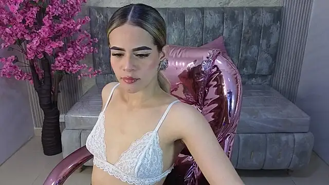 Snapshot of lilith4_s chatting on November 2025 08:20:01 PM lilith4 s online show from November 2025 08:20:01 PM