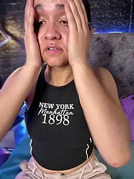 Isabella-Teen online show from October 2025 02:11:02 AM