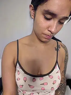 Isabella-Teen online show from April 2026 02:11:02 AM