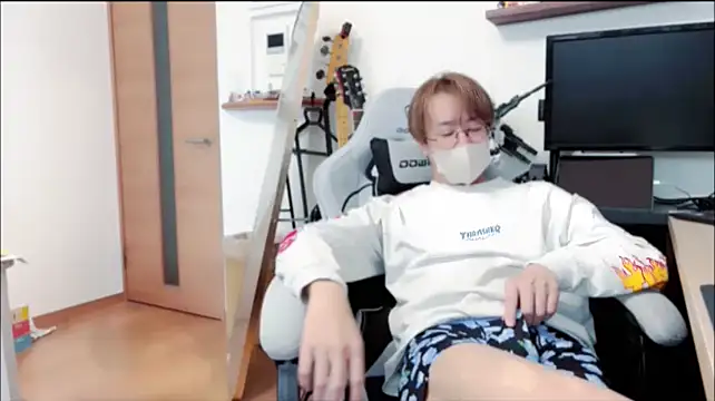 Snapshot of haruchin_oO chatting on October 2025 02:01:02 AM haruchin oO online show from October 2025 02:01:02 AM