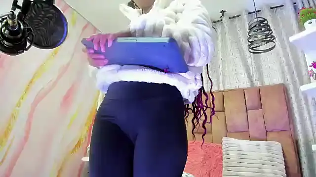 Snapshot of alix_noa chatting on October 2025 05:03:01 PM alix noa online show from October 2025 05:03:01 PM