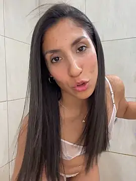 MaddyX   online show from October 2025 07:10:02 PM