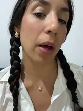 MaddyX   online show from November 2025 07:49:02 PM