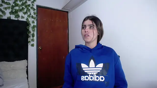 isabel 09 online show from November 2025 03:17:01 AM