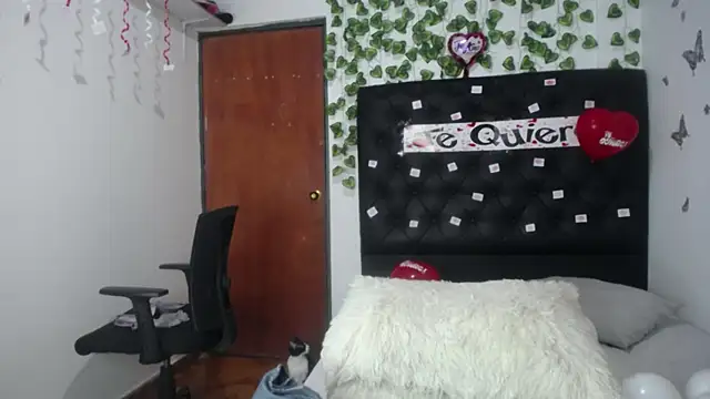 isabel 09 online show from February 2026 07:10:01 PM