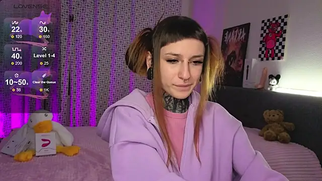 LilithPoison online show from October 2025 06:09:01 PM