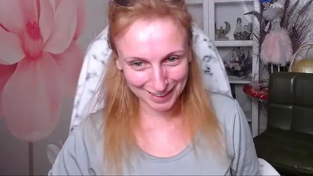 Snapshot of Venus_love1 chatting on March 2025 06:07:01 PM Venus love1 online show from March 2025 06:07:01 PM