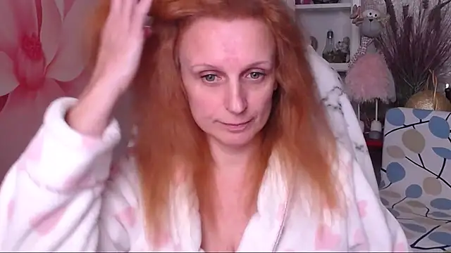 Snapshot of Venus_love1 chatting on December 2025 05:50:01 PM Venus love1 online show from December 2025 05:50:01 PM