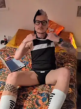 cruiserpup online show from November 2025 02:16:02 PM