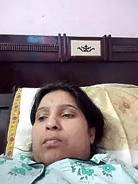 aliya-jaan71 online show from November 2025 01:45:01 PM