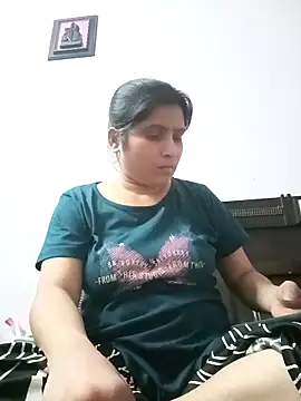 aliya-jaan71 online show from April 2026 02:41:01 PM