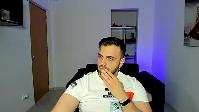 Jace Thorne online show from October 2025 03:34:02 PM