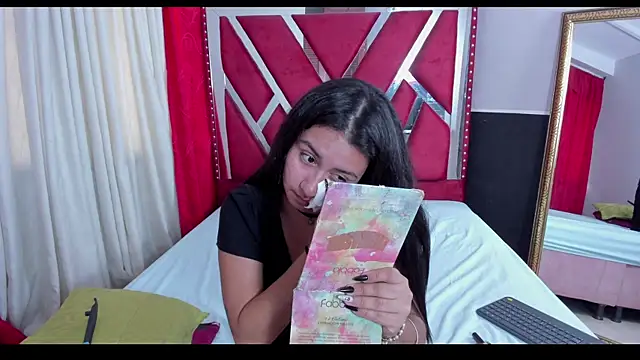 Luna021 1 online show from October 2025 08:06:02 PM