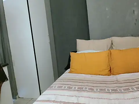 Snapshot of Lillyan_N chatting on October 2025 08:07:01 AM Lillyan N online show from October 2025 08:07:01 AM