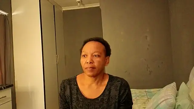 Snapshot of Lillyan_N chatting on November 2025 09:42:02 AM Lillyan N online show from November 2025 09:42:02 AM