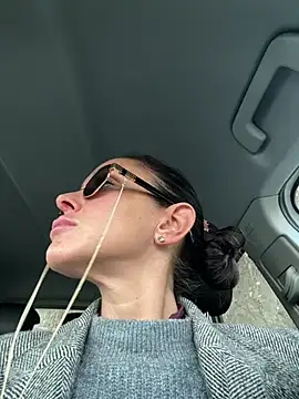 ainaht online show from February 2026 03:34:02 PM