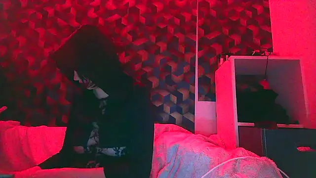 Snapshot of MaitresseMermaid chatting on October 2025 06:31:01 PM MaitresseMermaid online show from October 2025 06:31:01 PM