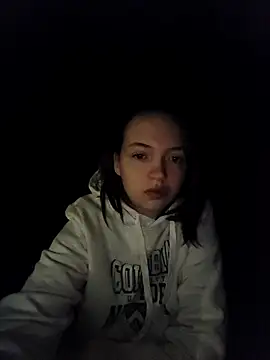 Snapshot of MaitresseMermaid chatting on May 2026 03:36:01 AM MaitresseMermaid online show from May 2026 03:36:01 AM