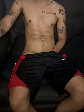 latinoxx1992 online show from September 2025 01:39:02 AM