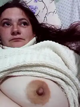 Snapshot of Flacara100 chatting on November 2025 08:08:01 PM Flacara100 online show from November 2025 08:08:01 PM