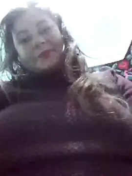 Snapshot of Flacara100 chatting on December 2025 07:11:02 PM Flacara100 online show from December 2025 07:11:02 PM