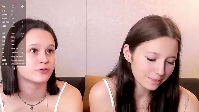 GabrielleLynchard online show from October 2025 07:11:01 PM