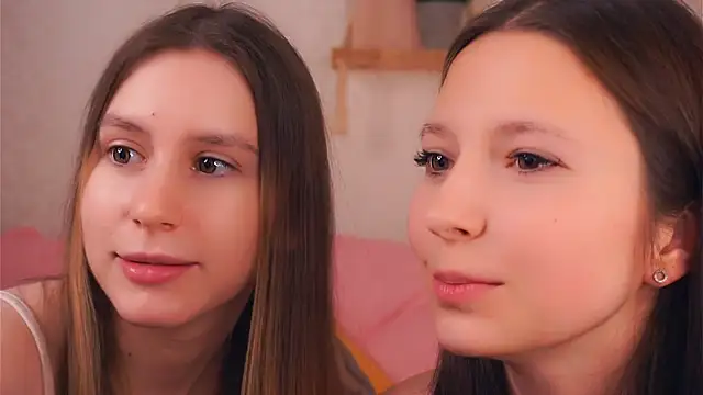 GabrielleLynchard online show from November 2025 07:26:02 PM