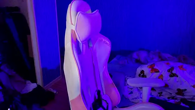 Snapshot of bekvafluttershy chatting on November 2025 12:55:02 AM bekvafluttershy online show from November 2025 12:55:02 AM