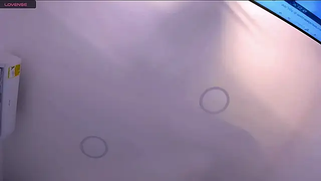 Snapshot of toji_luxxer chatting on November 2025 09:57:01 PM toji luxxer online show from November 2025 09:57:01 PM