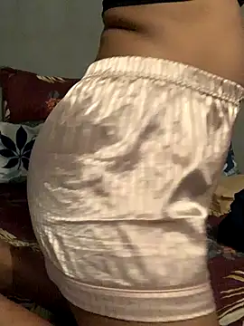 Snapshot of sweetpussysa92 chatting on October 2025 04:13:02 PM sweetpussysa92 online show from October 2025 04:13:02 PM